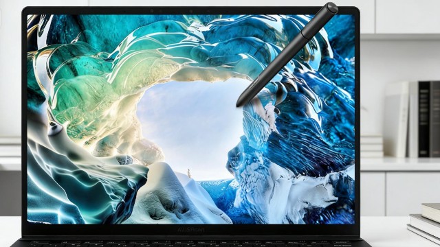 为什么说UMA内存比TOPS更重要？专业创作者真的需要OLED屏吗？