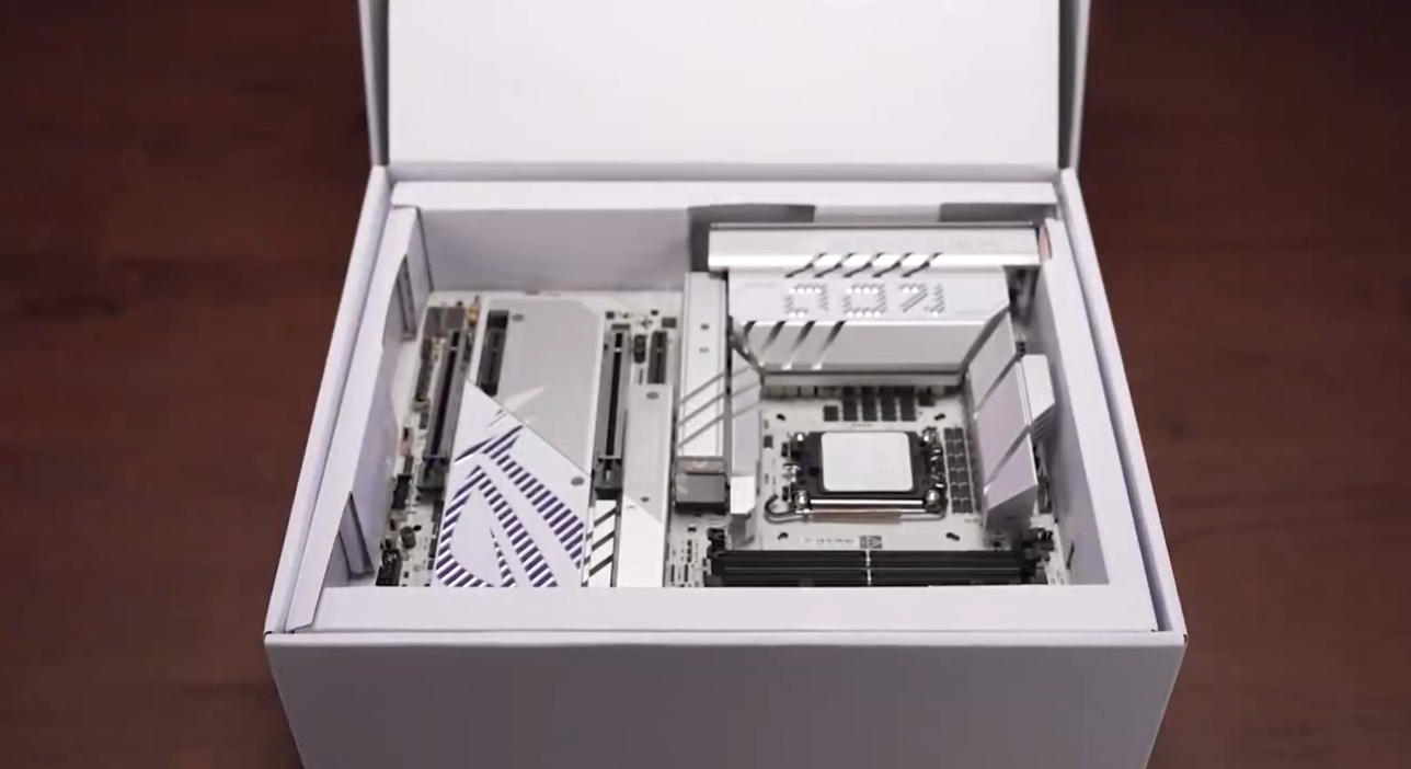 华硕Z890 APEX值不值得入手？“超频神器”让DDR5内存跑到13GHz以上？